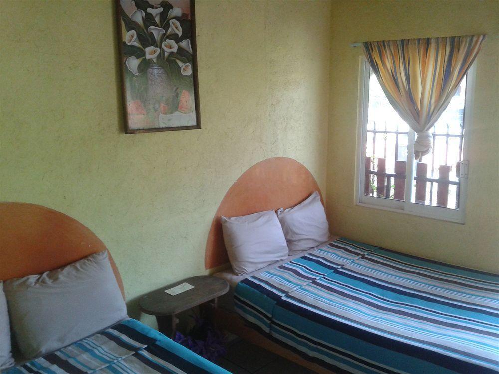 זיהואטנחו Hotel Las Salinas מראה חיצוני תמונה